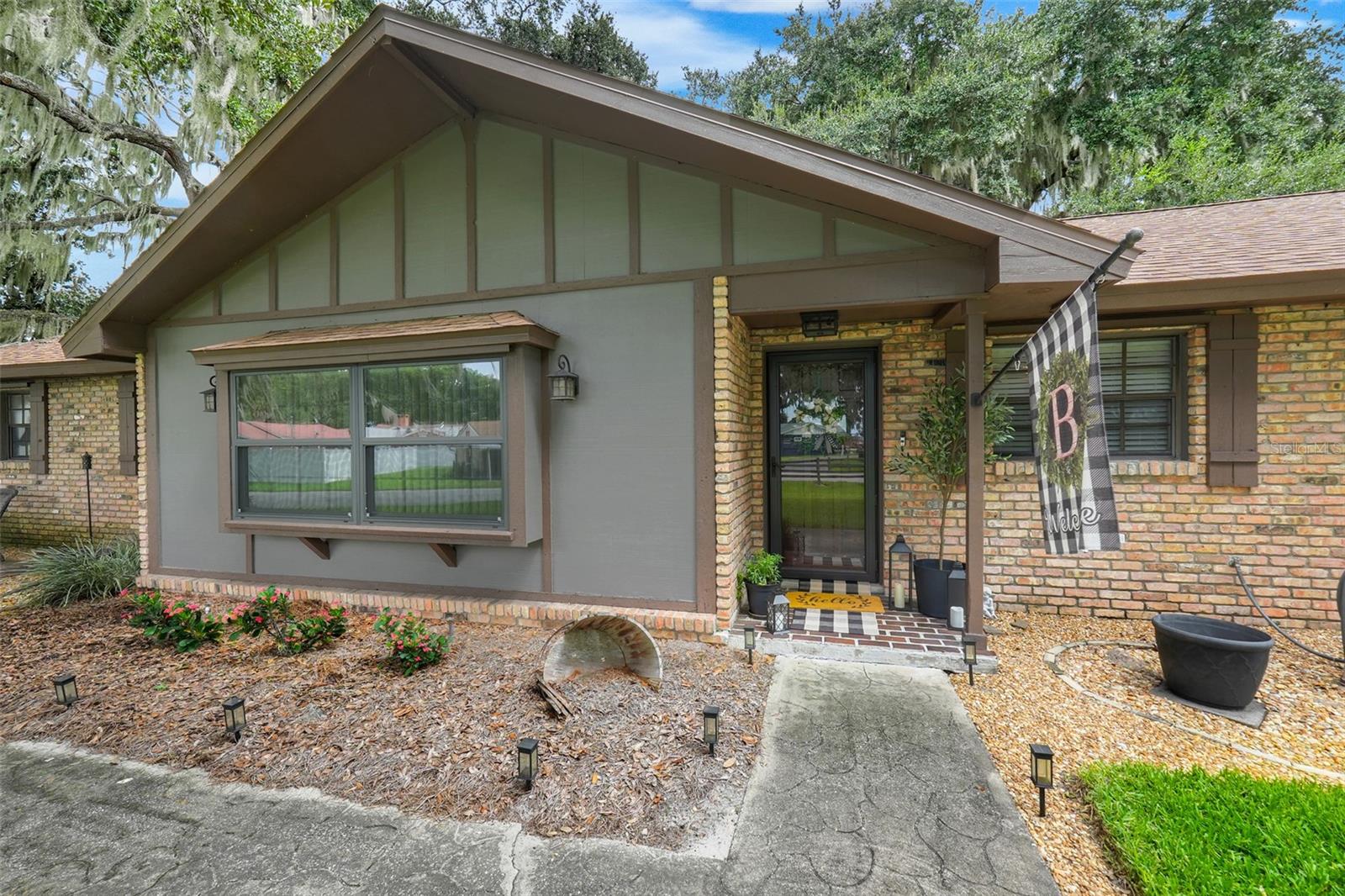 31946 Harris Rd, Tavares, FL 32778 photo