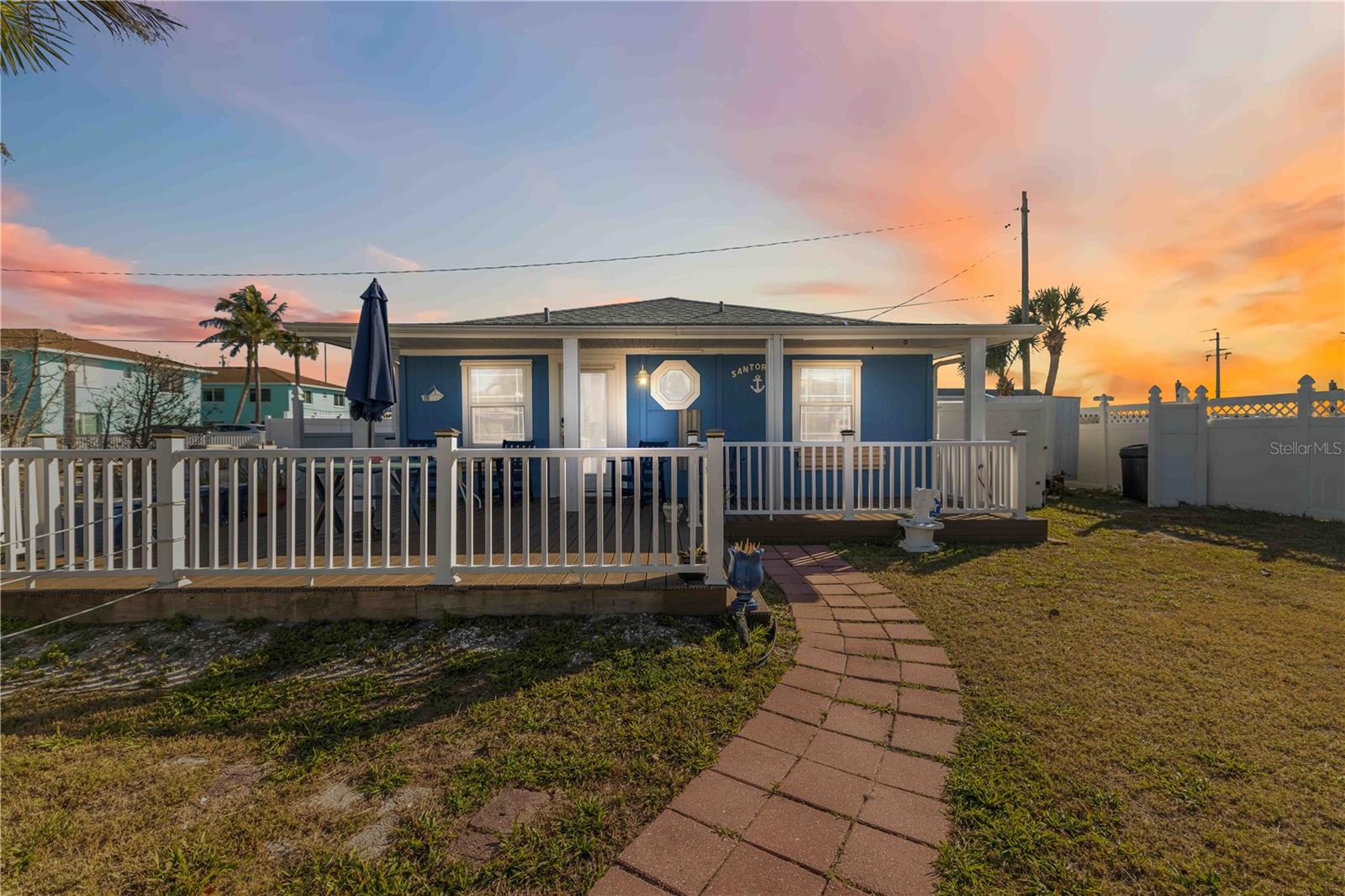111 9 St, Bradenton Beach, FL 34217