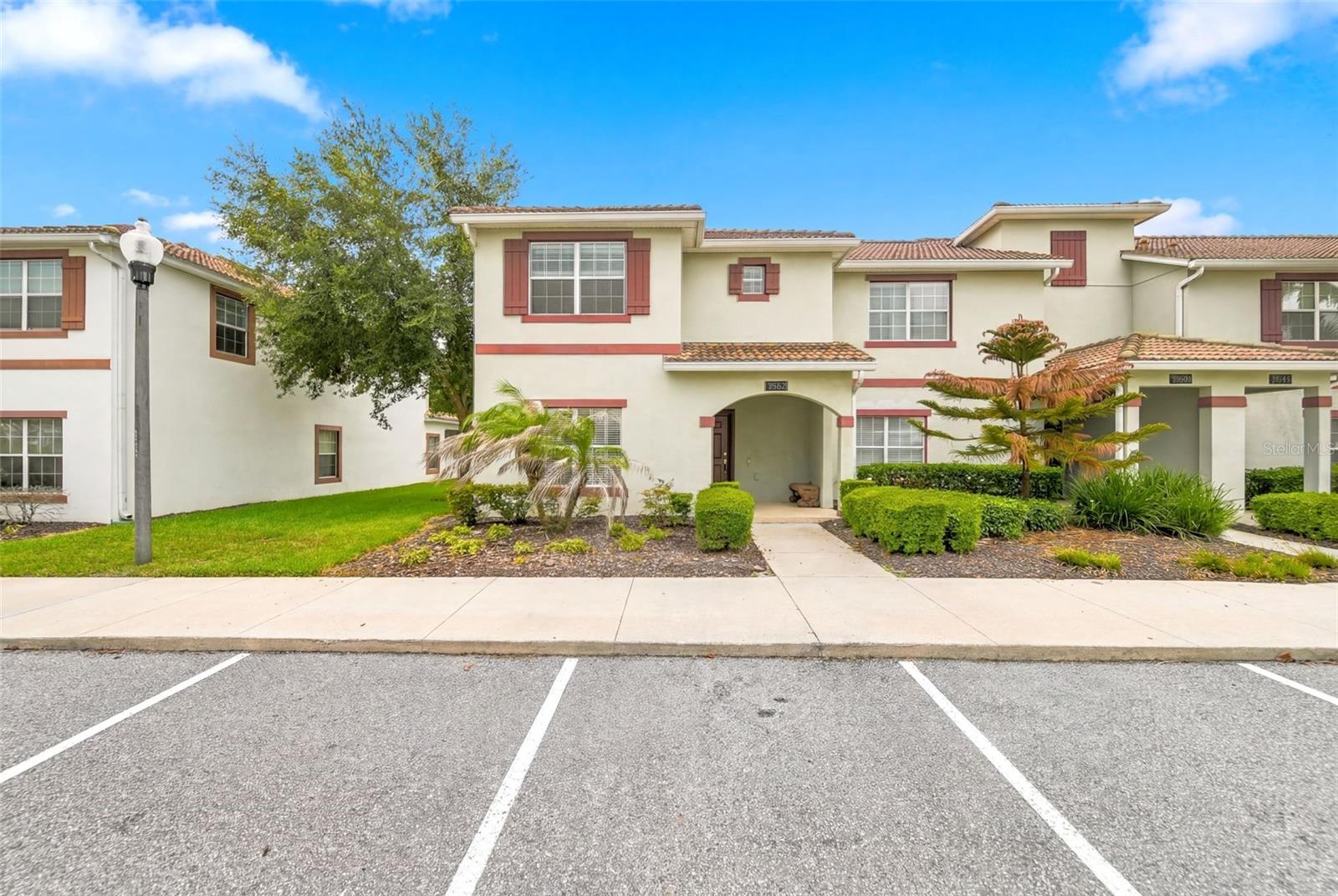 1582 Moon Valley Dr, Davenport, FL 33896 photo