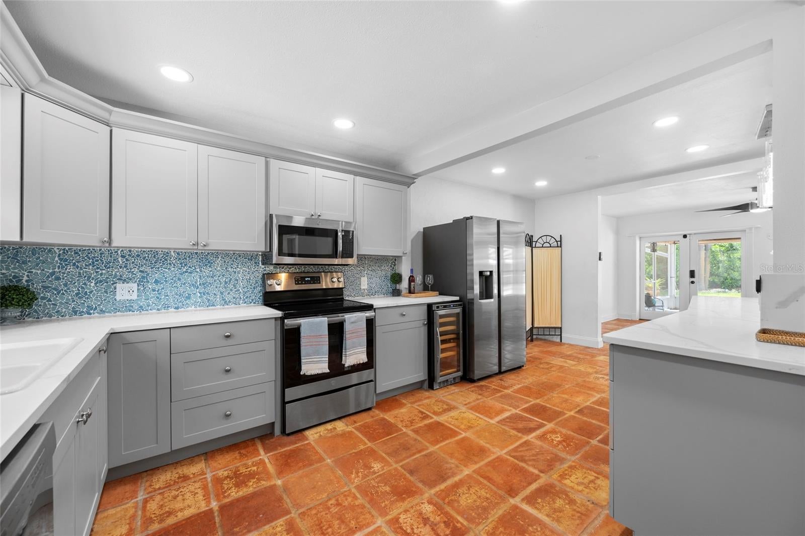 1211 Russell Dr, Saint Petersburg, FL 33710 photo