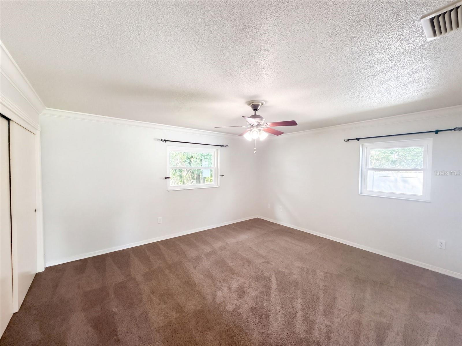 2716 Charleston Dr, Plant City, FL 33563 photo