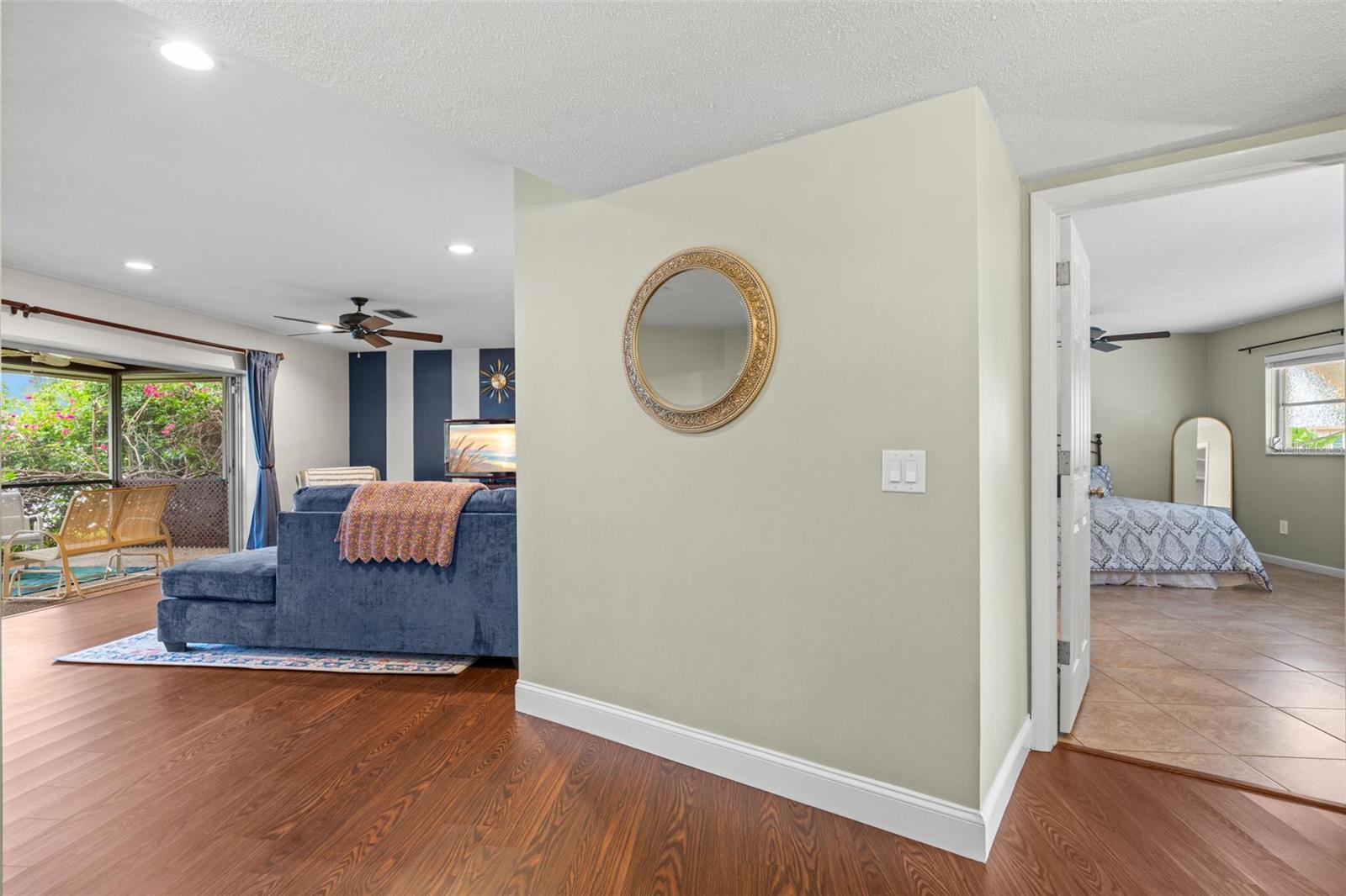 6729 Tequesta Dr, Seminole, FL 33777 photo