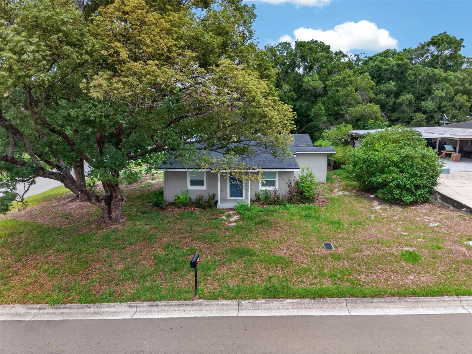 305 S Sharp St, Lake Wales, FL 33853 photo