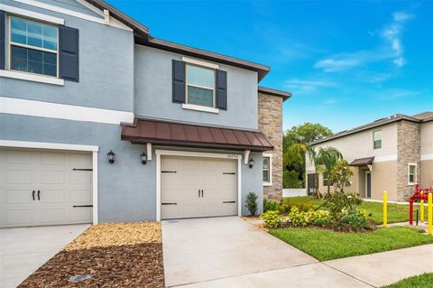 Townhouse in WESLEY CHAPEL FL 30752 VERIDIAN WAY.jpg