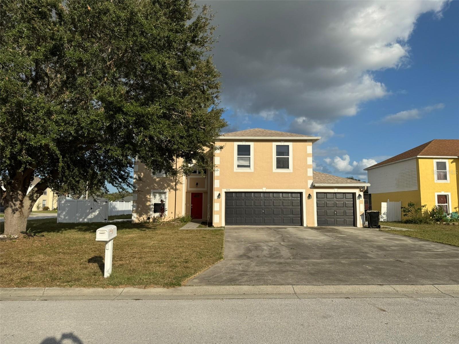 5018 Strada Dr, Winter Haven, FL 33880