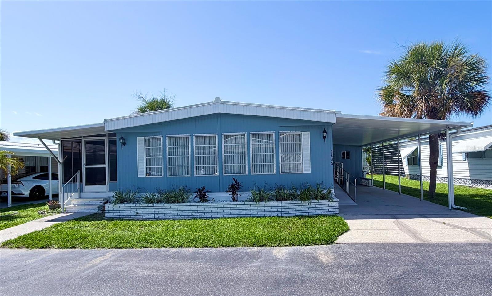 2236 Gondola Dr, Sarasota, FL 34238
