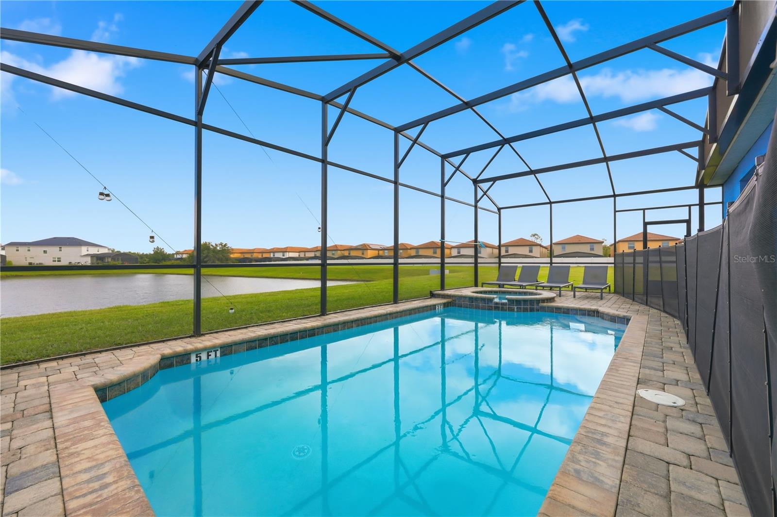 8911 Tropical Haven Ct, Kissimmee, FL 34747 photo