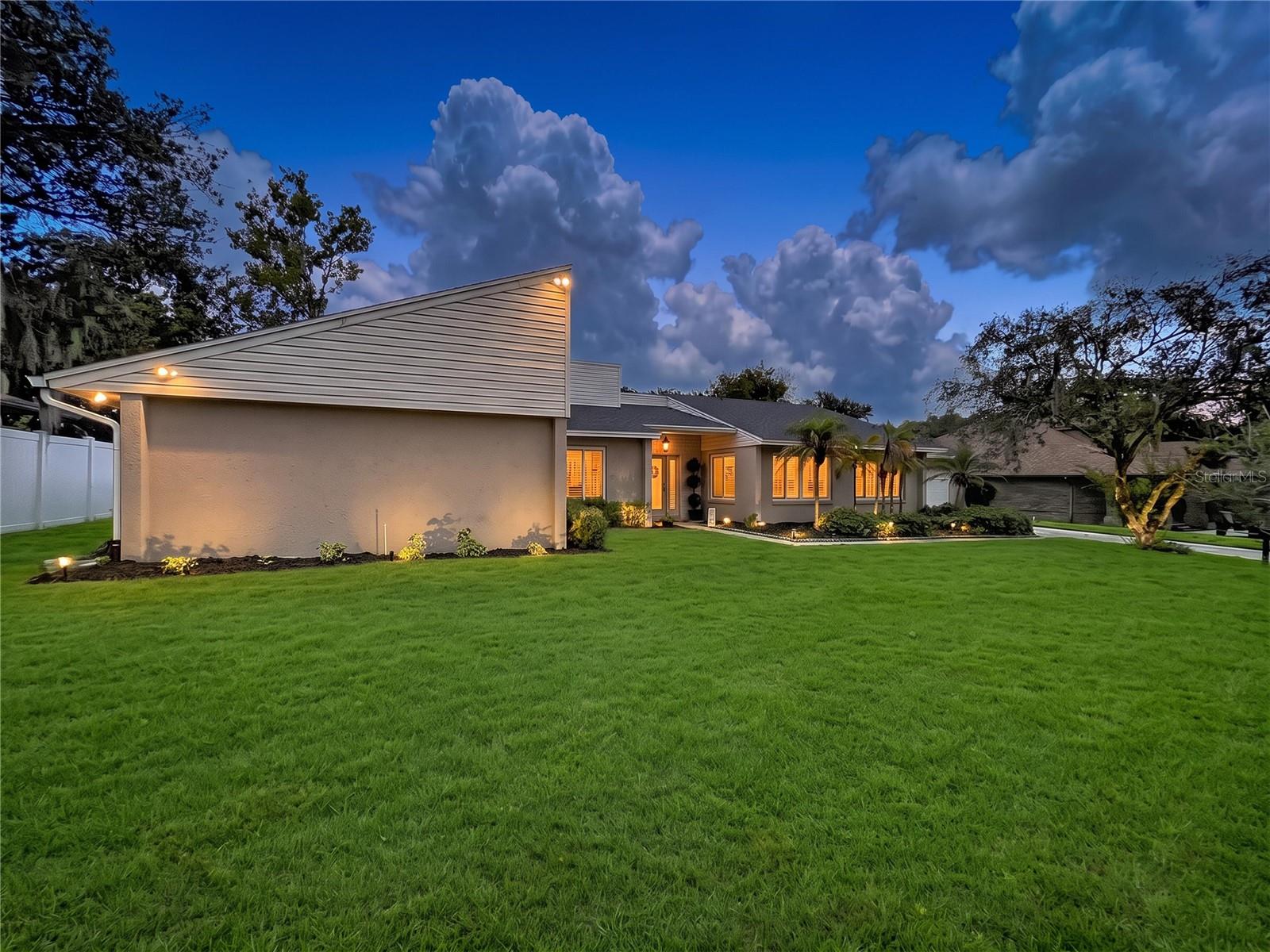 1068 Sugartree Dr, Lakeland, FL 33813