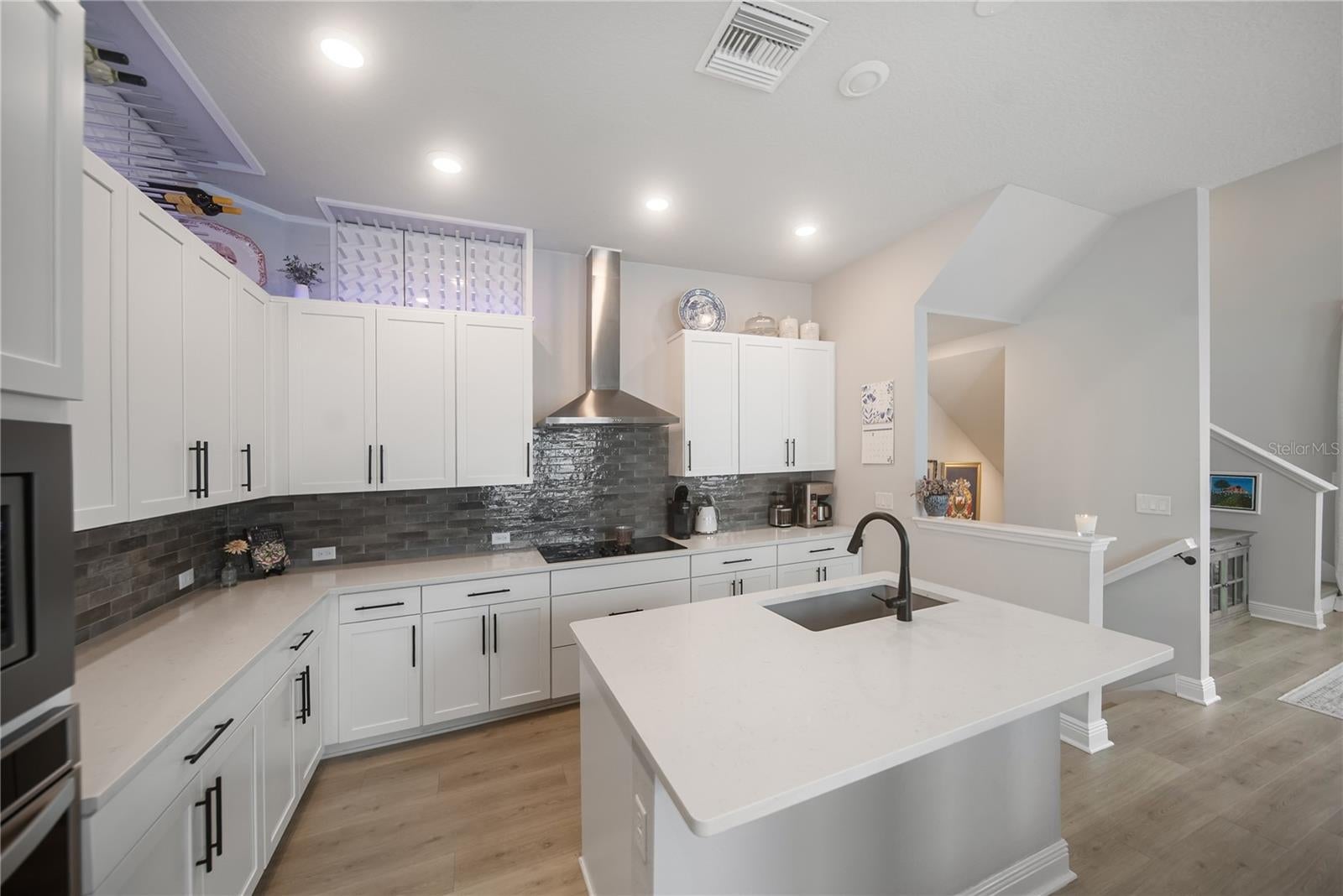 2501 Boone Ct, Sarasota, FL 34237 photo