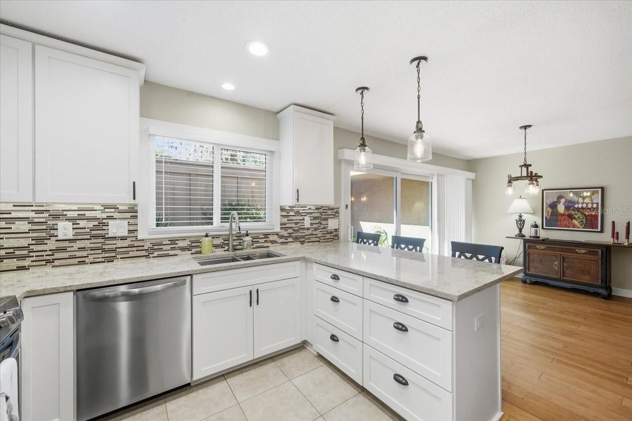 10603 Carrollbrook Way #10603, Tampa, FL 33618 photo