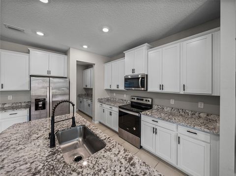 Single Family Residence in DADE CITY FL 13735 WINEBERRY DRIVE 17.jpg