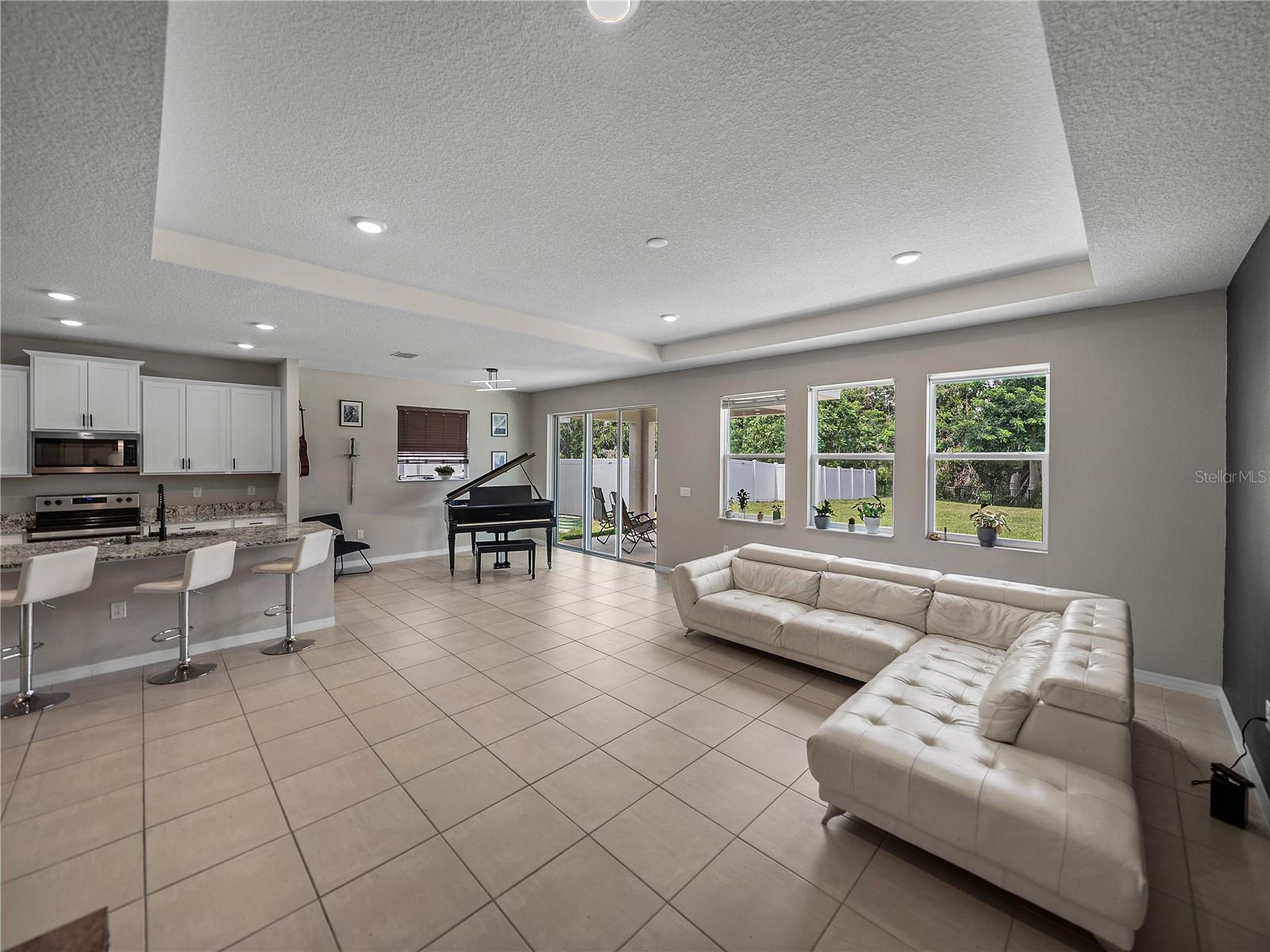 Single Family Residence in DADE CITY FL 13735 WINEBERRY DRIVE 13.jpg