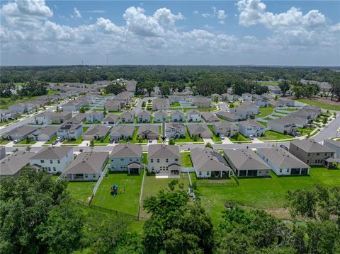 Single Family Residence in DADE CITY FL 13735 WINEBERRY DRIVE 2.jpg