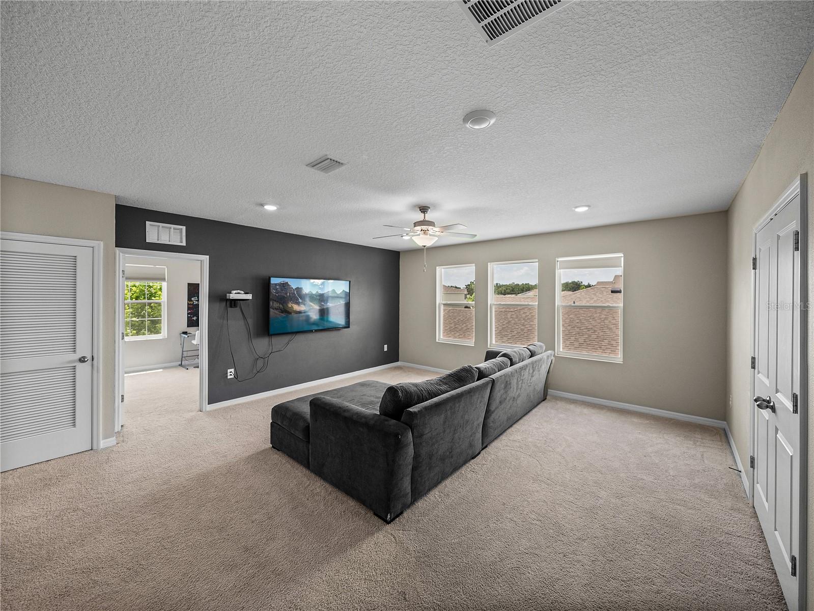 Single Family Residence in DADE CITY FL 13735 WINEBERRY DRIVE 36.jpg