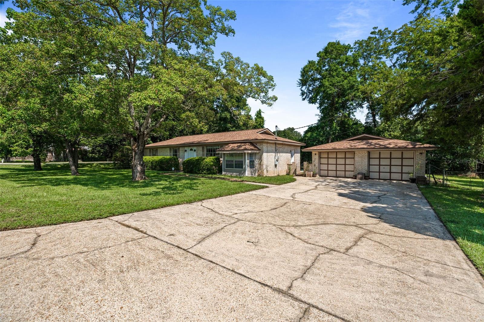 1992 Ziglar Rd, Cantonment, FL 32533 photo
