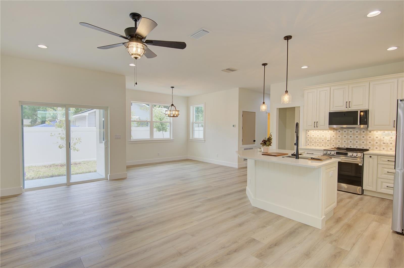 1316 E 9 Ave, Mount Dora, FL 32757 photo