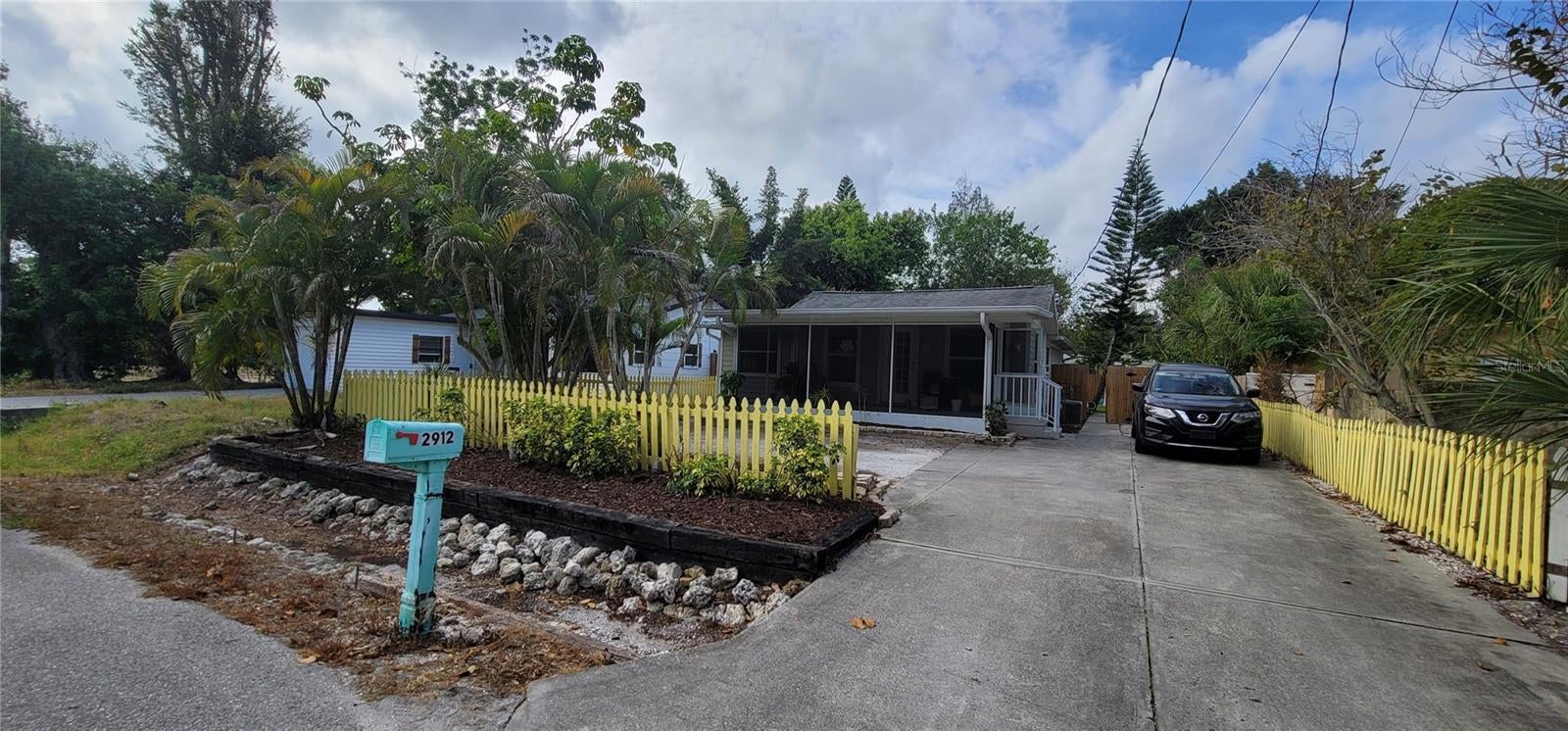 2912 Hawthorne St, Sarasota, FL 34239 photo
