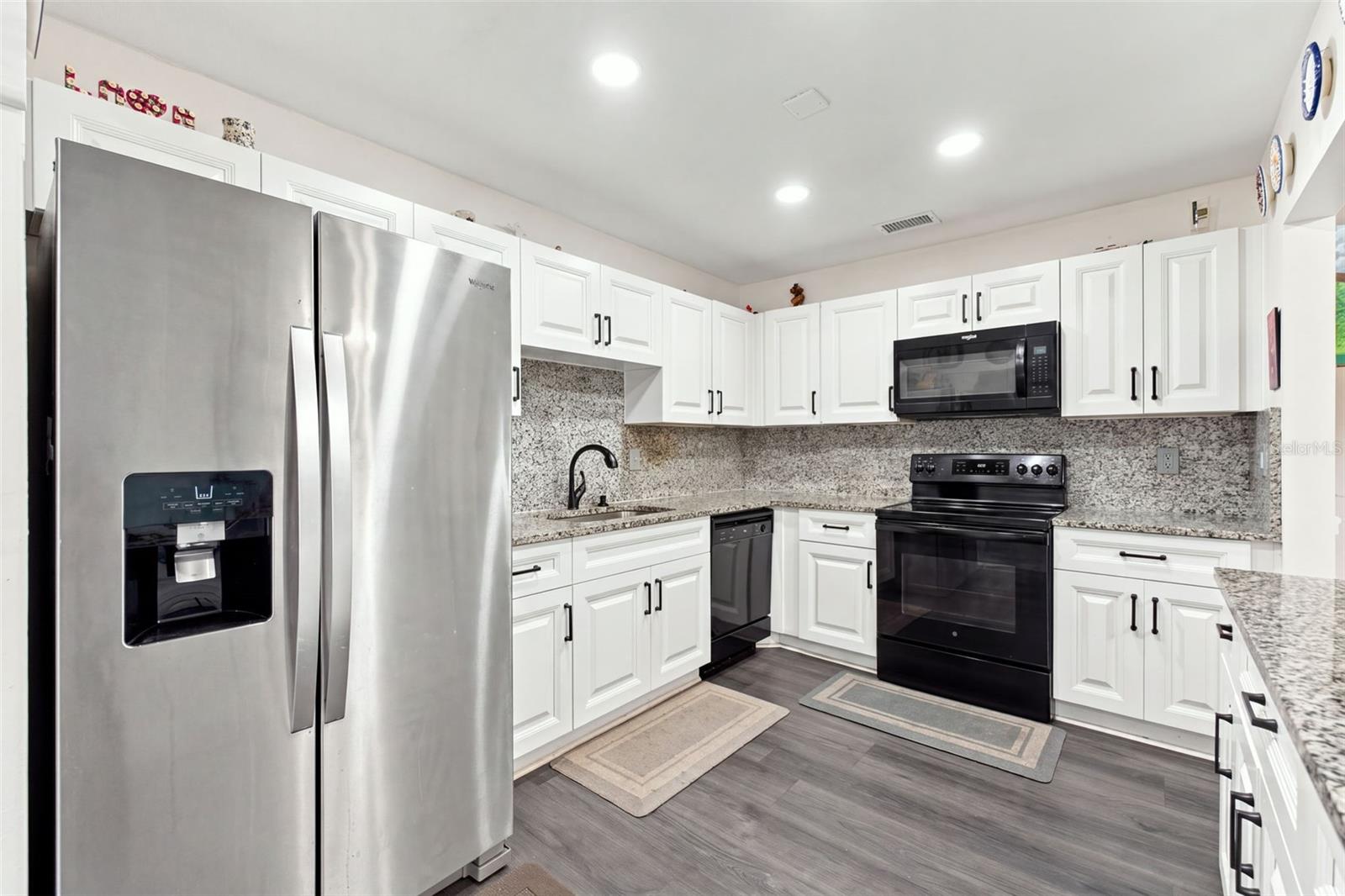 6482 Fairlawn St, Spring Hill, FL 34606 photo