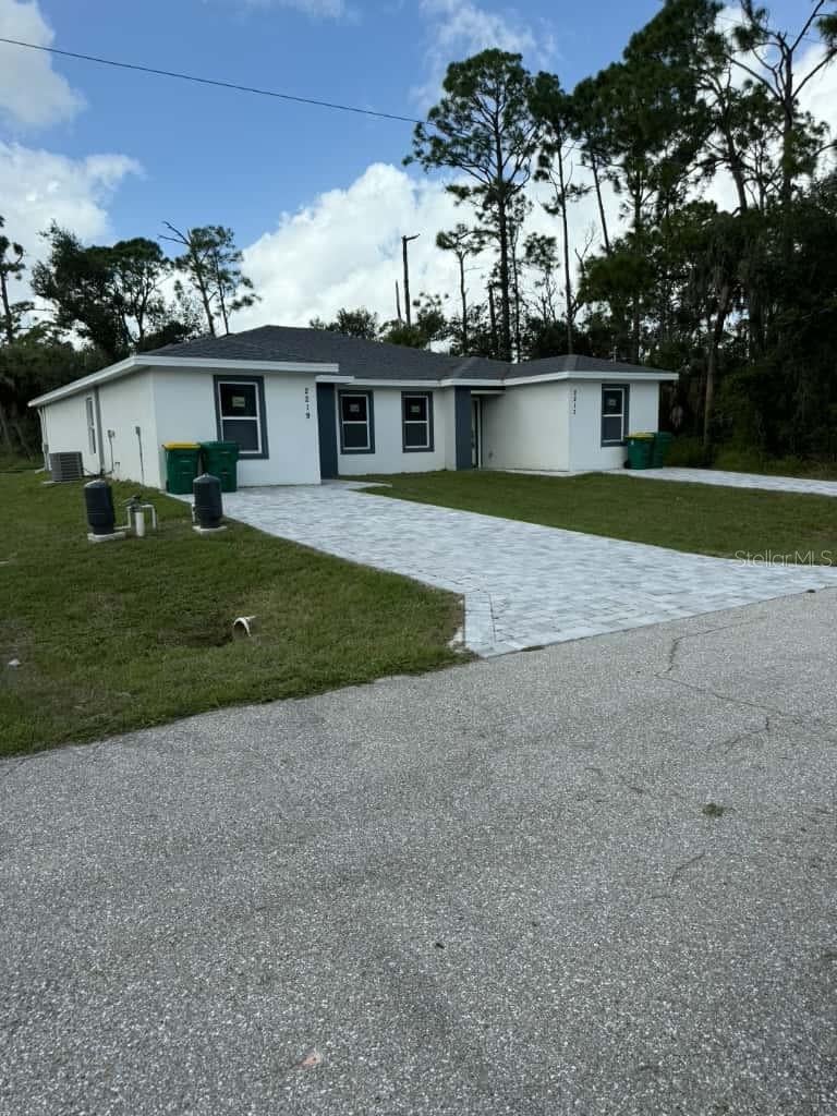 2217 Fraser St, Port Charlotte, FL 33948