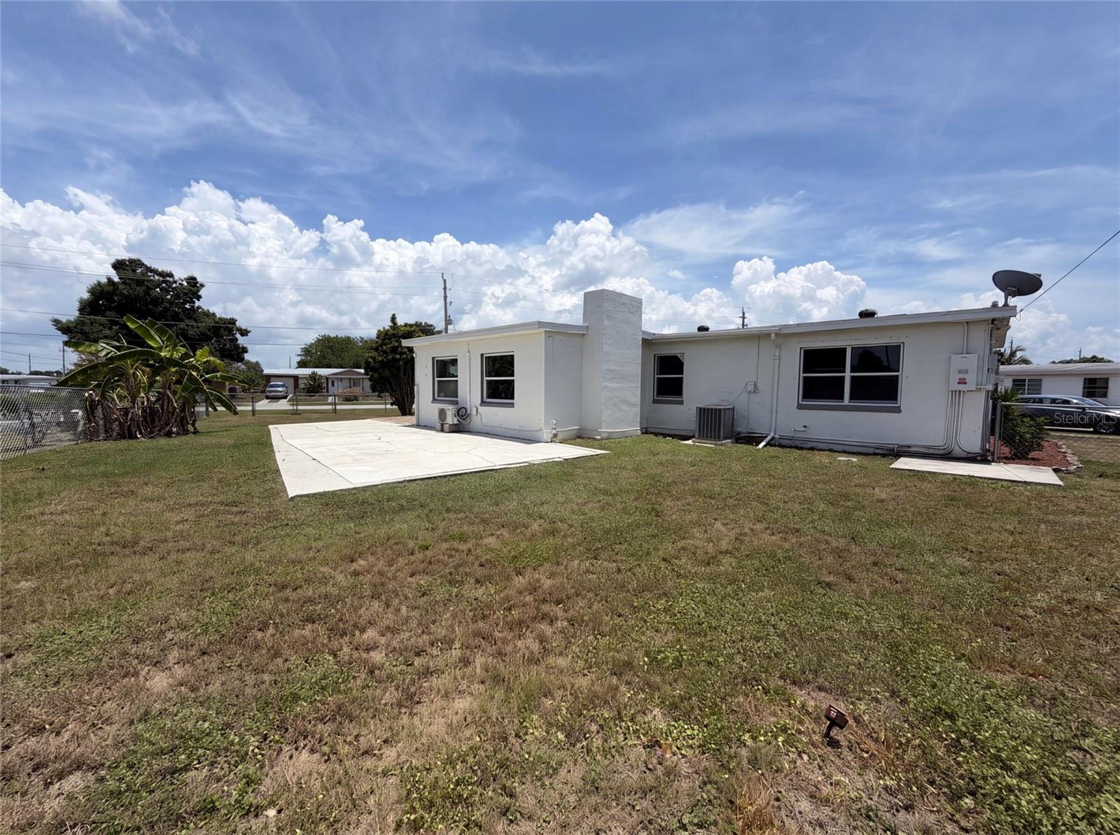 21530 Glendale Ave, Port Charlotte, FL 33952 photo