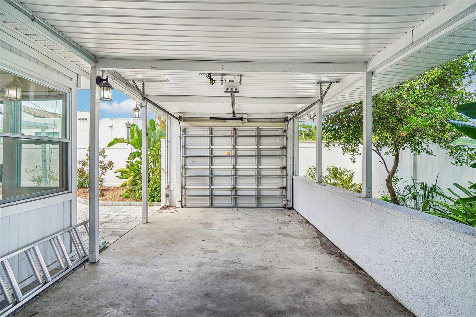 1010 45 St, Saint Petersburg, FL 33713 photo