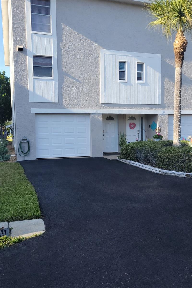 255 Capri Cir #17, Treasure Island, FL 33706 photo