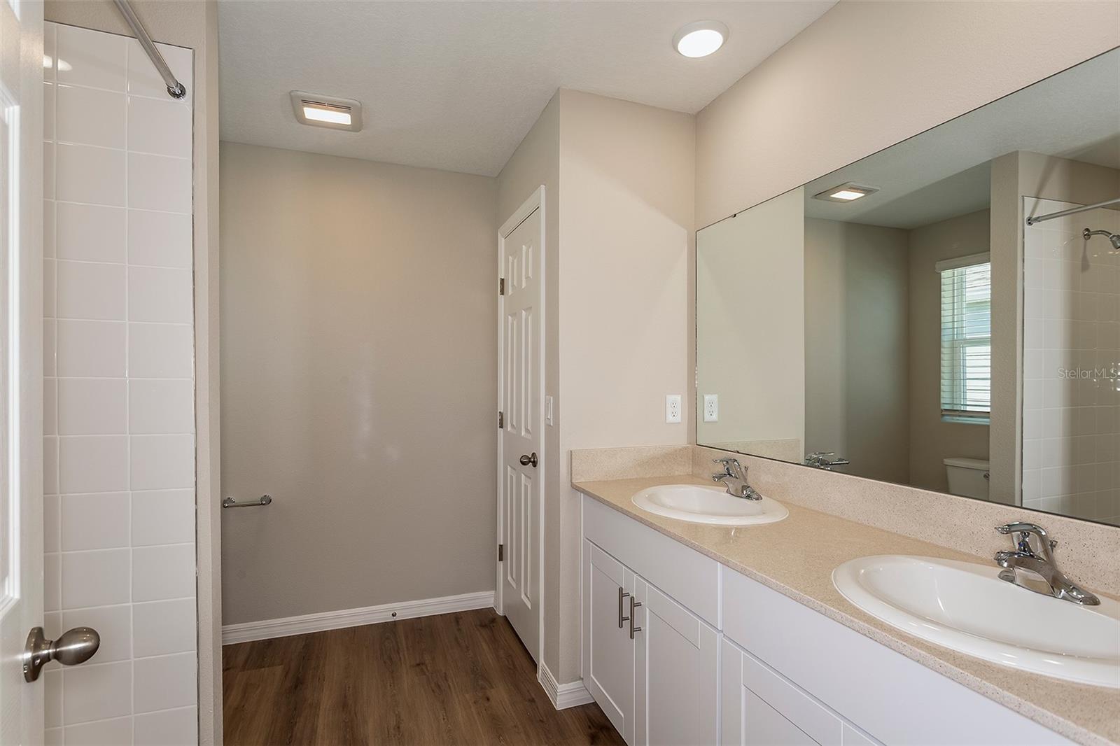 9092 Belleview Forest Pass, Dade City, FL 33525 photo