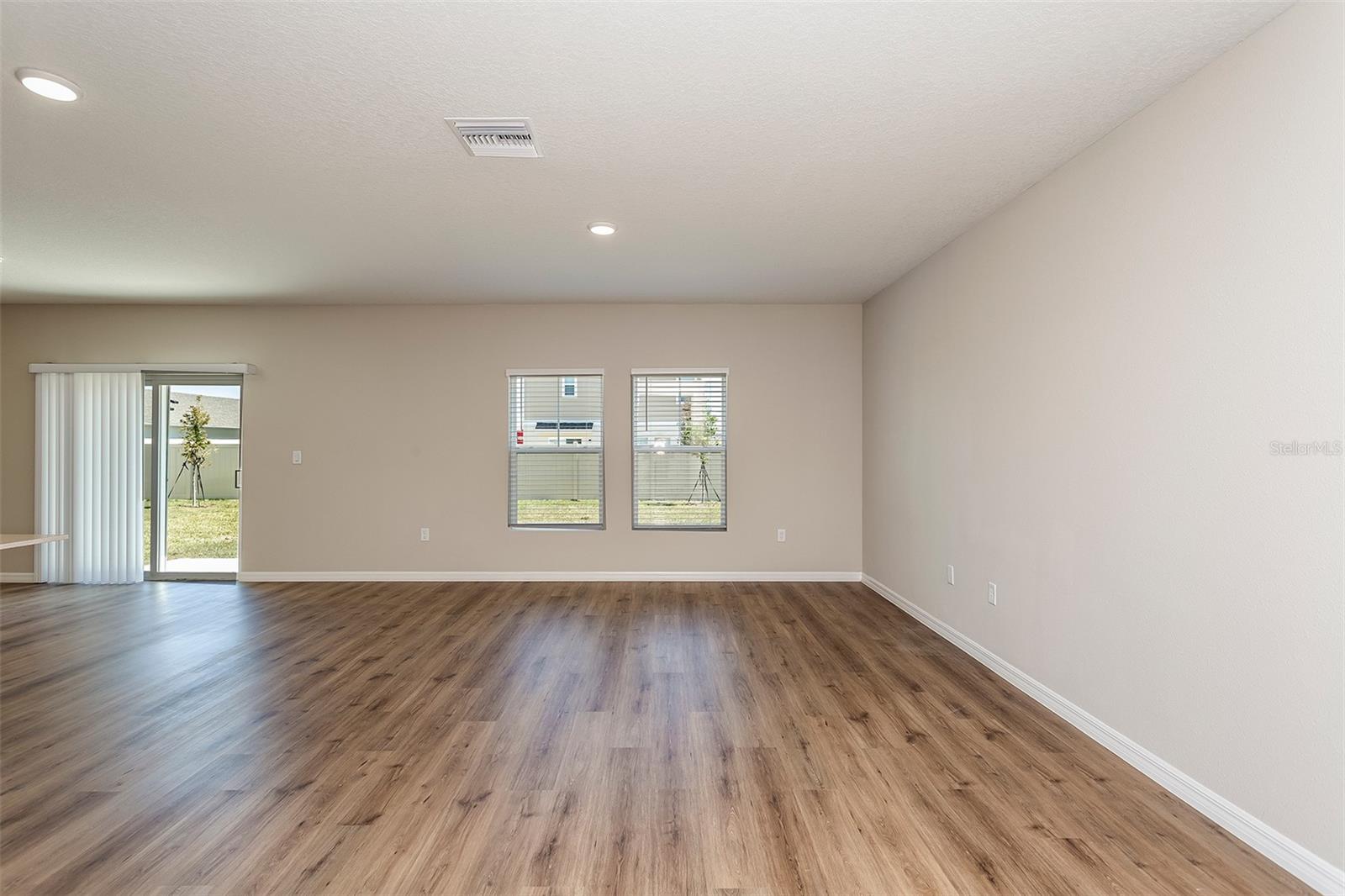 9092 Belleview Forest Pass, Dade City, FL 33525 photo