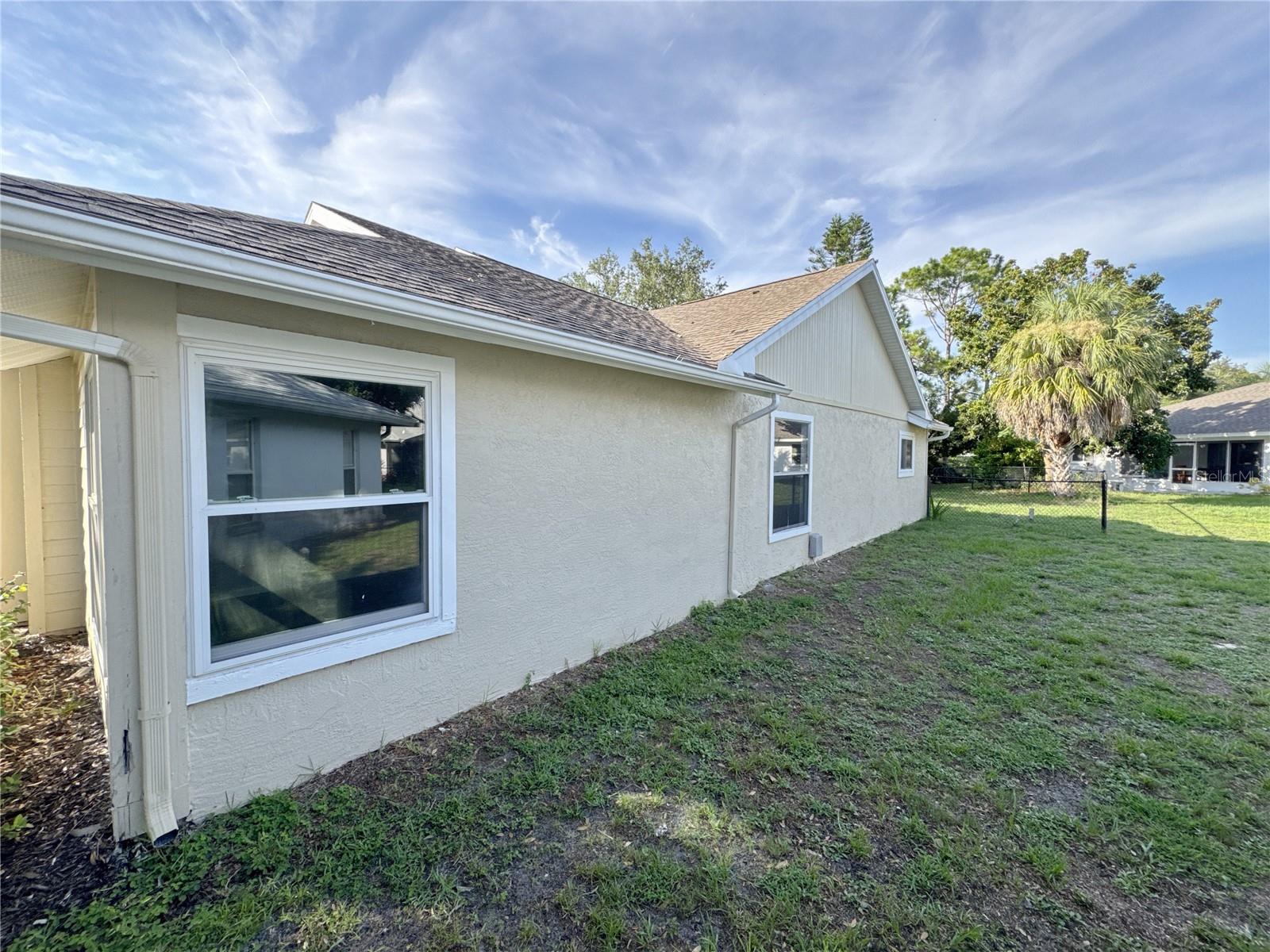 3174 57 Avenue Cir, Bradenton, FL 34203 photo