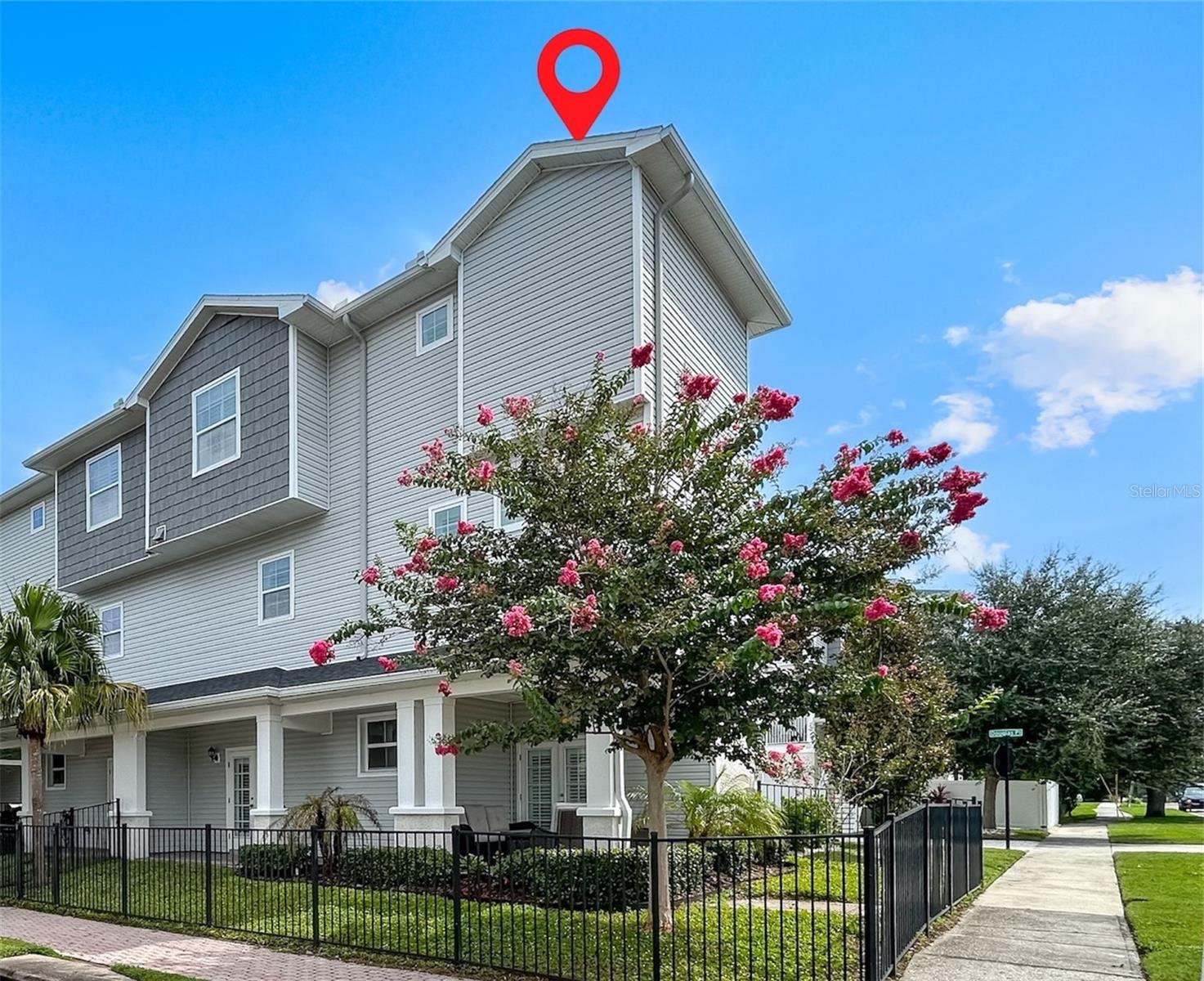510 Douglas Pl, Dunedin, FL 34698