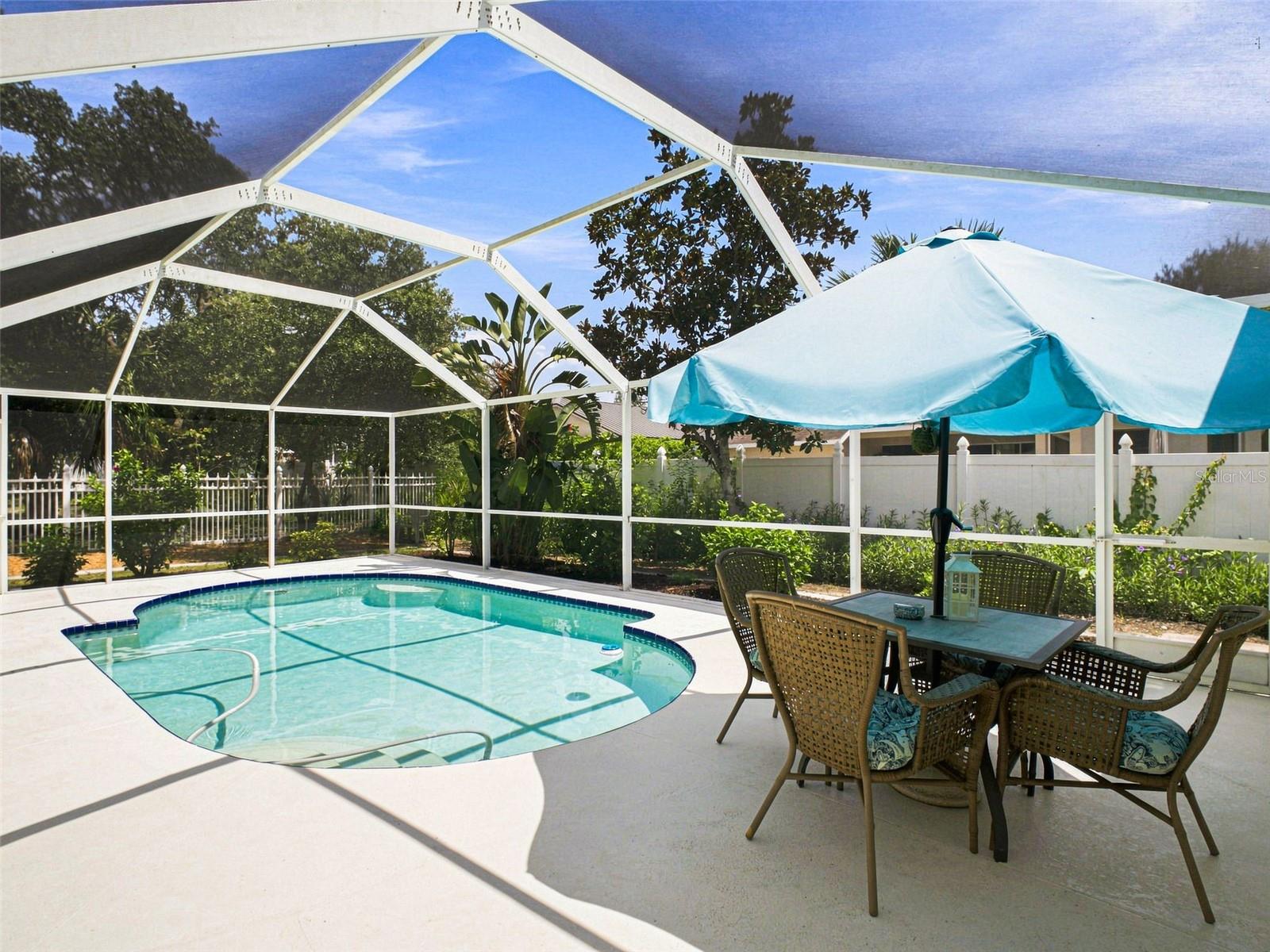 608 N Florida Ave, Tarpon Springs, FL 34689 photo
