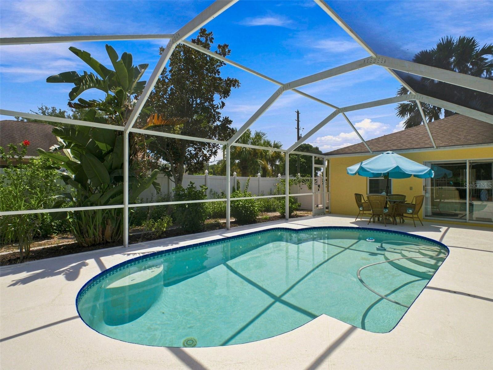 608 N Florida Ave, Tarpon Springs, FL 34689 photo
