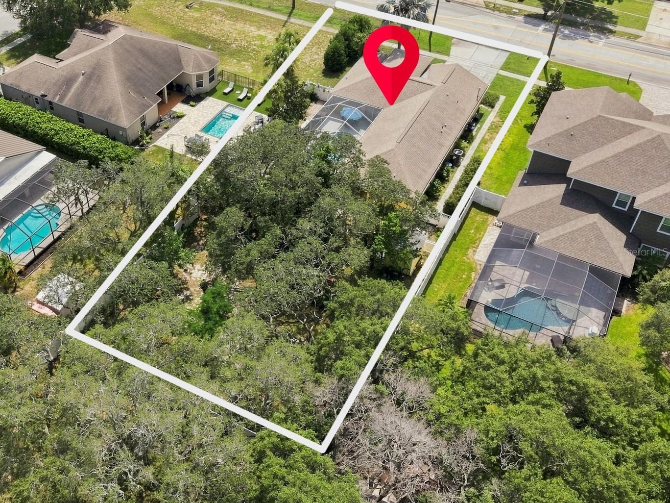 608 N Florida Ave, Tarpon Springs, FL 34689 photo