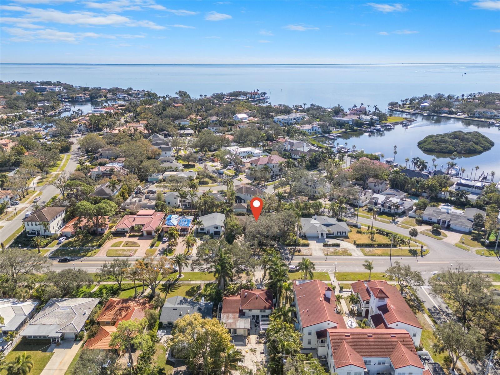 215 Snell Isle Blvd, Saint Petersburg, FL 33704 photo