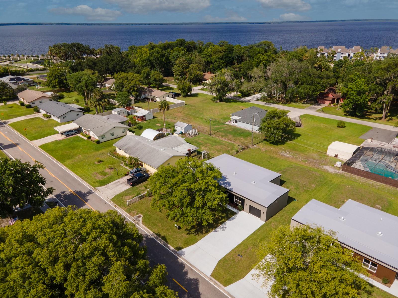 455 Riverview Ave, Sanford, FL 32771 photo