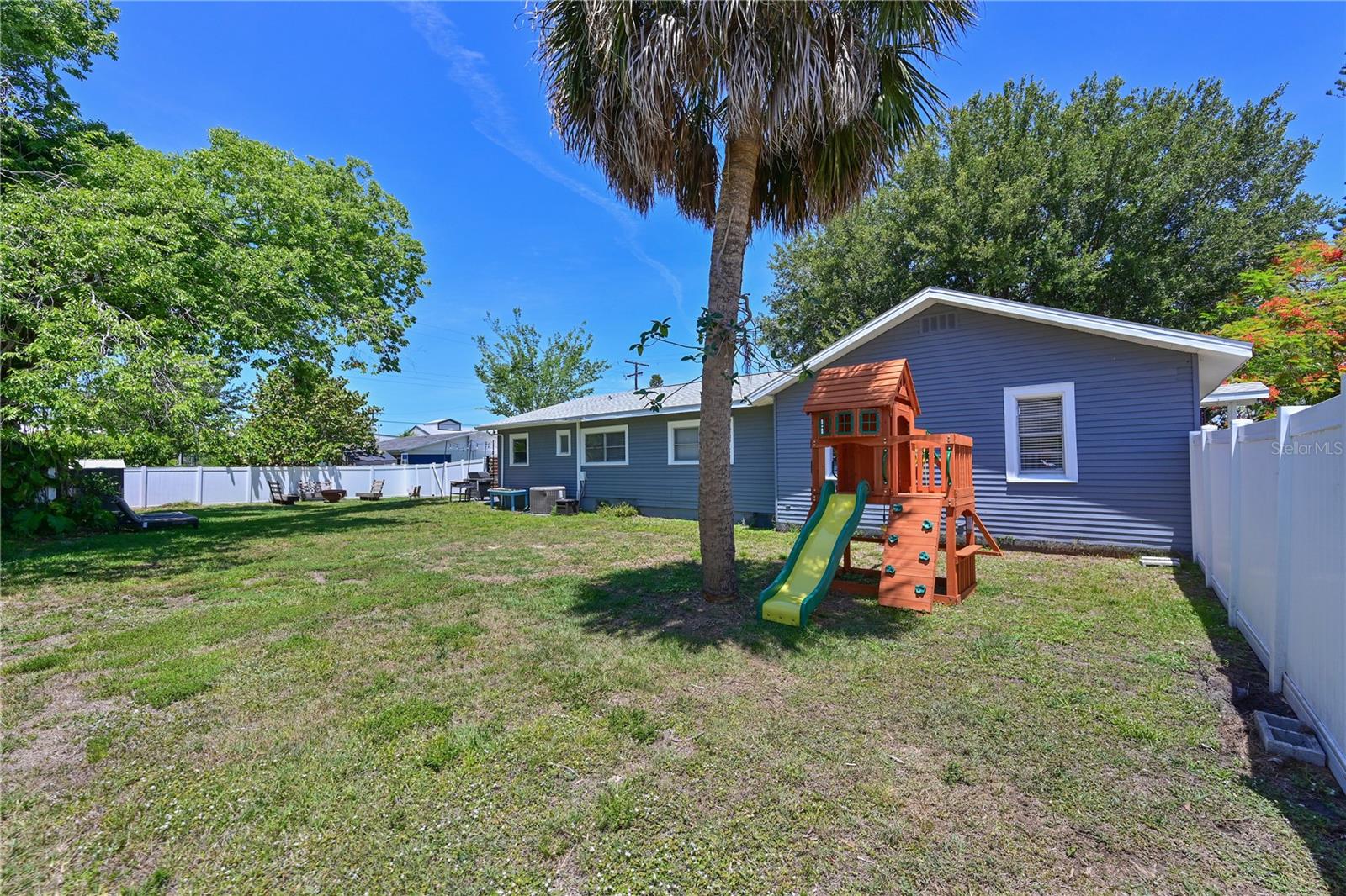 1423 12 Ave, Palmetto, FL 34221 photo