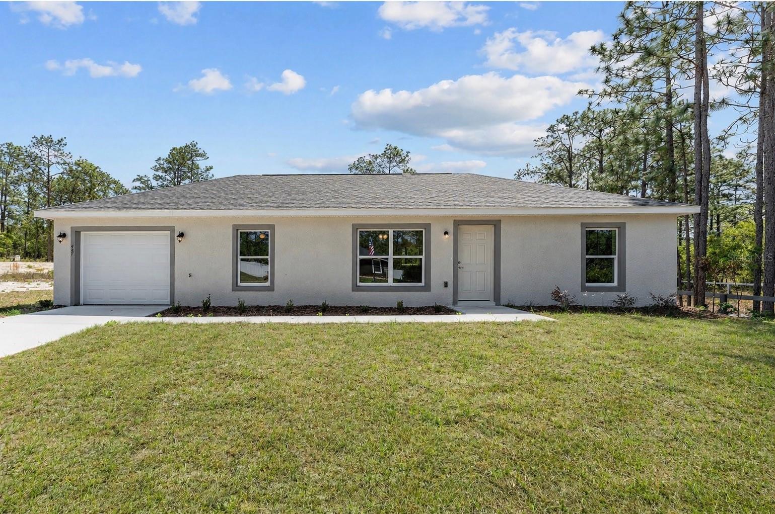 467 Alvarez Rd, Dunnellon, FL 34432