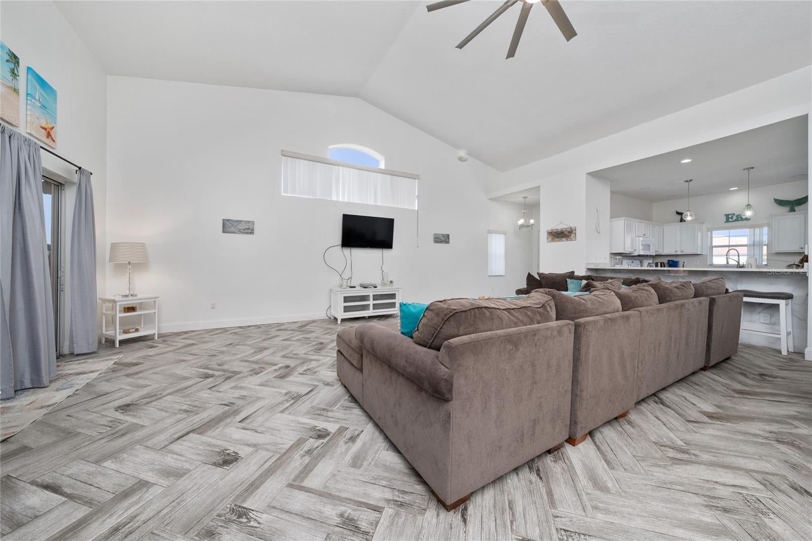 2902 Paddington Way, Kissimmee, FL 34747 photo