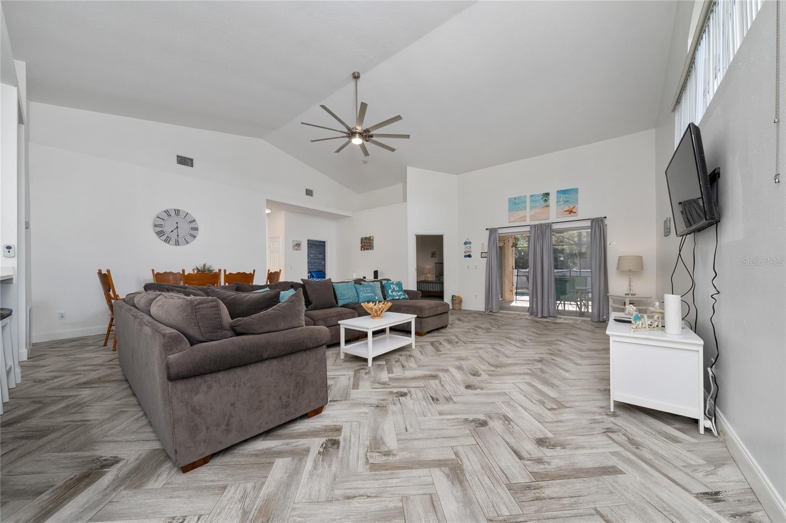 2902 Paddington Way, Kissimmee, FL 34747 photo