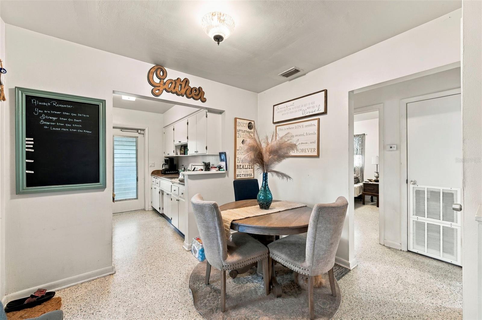 1154 Angle Rd, Dunedin, FL 34698 photo