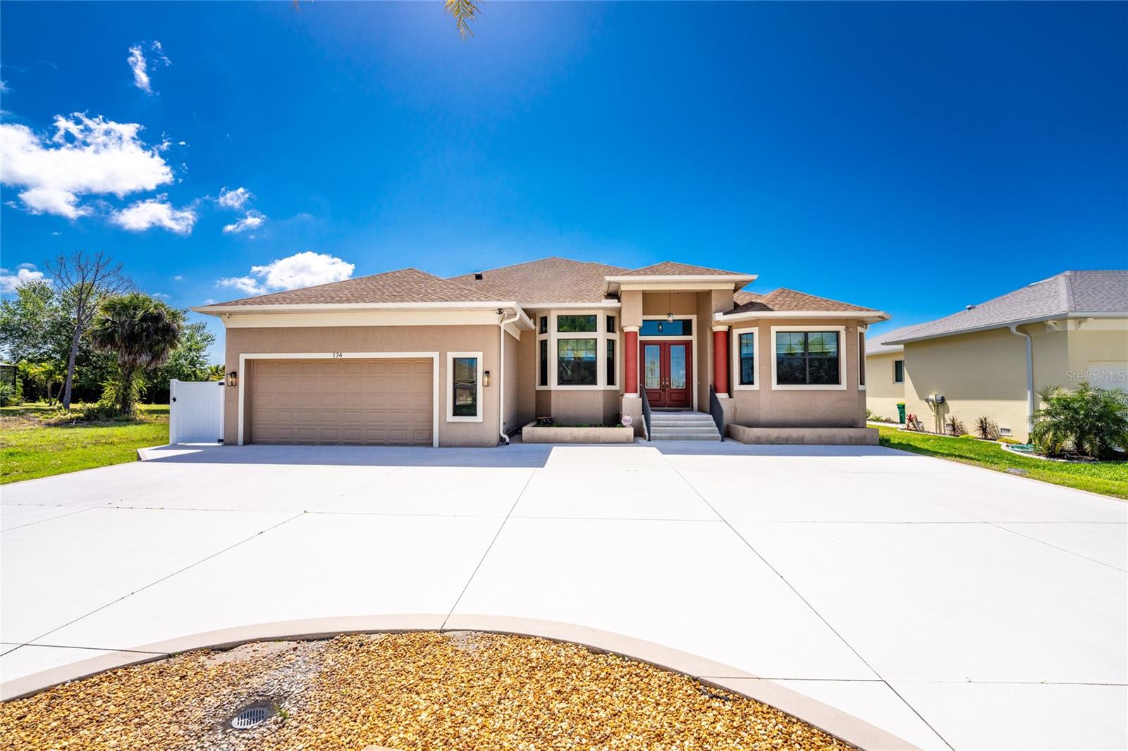 174 Rotonda Blvd, Rotonda West, FL 33947
