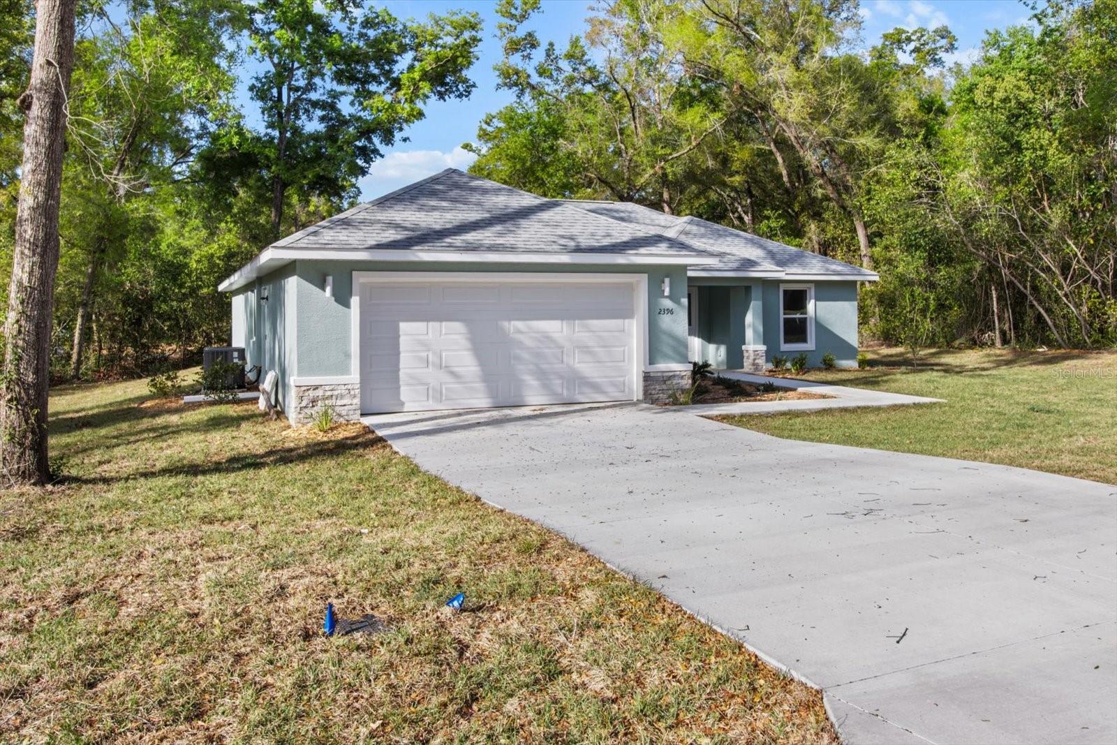 2396 W Fairway Loop, Citrus Springs, FL 34434 photo