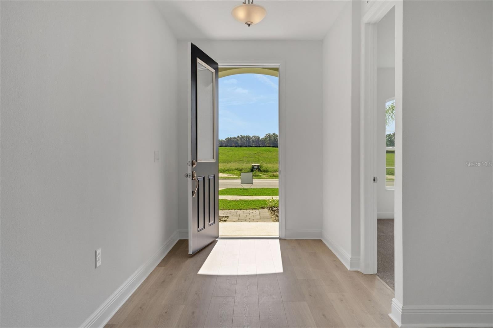 934 Sunshower Dr, Lady Lake, FL 32159 photo