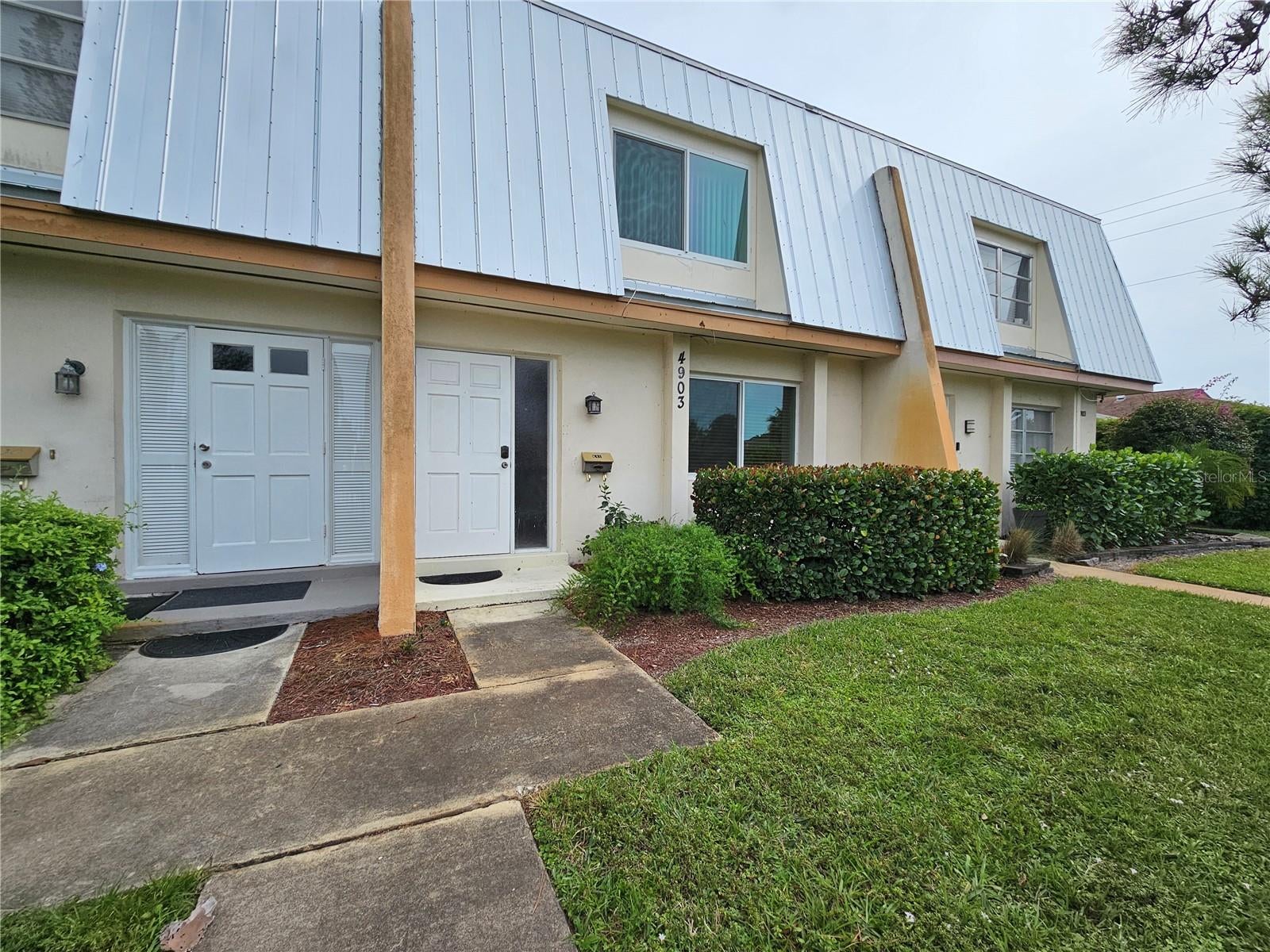 4903 Catalina Dr, Naples, FL 34112