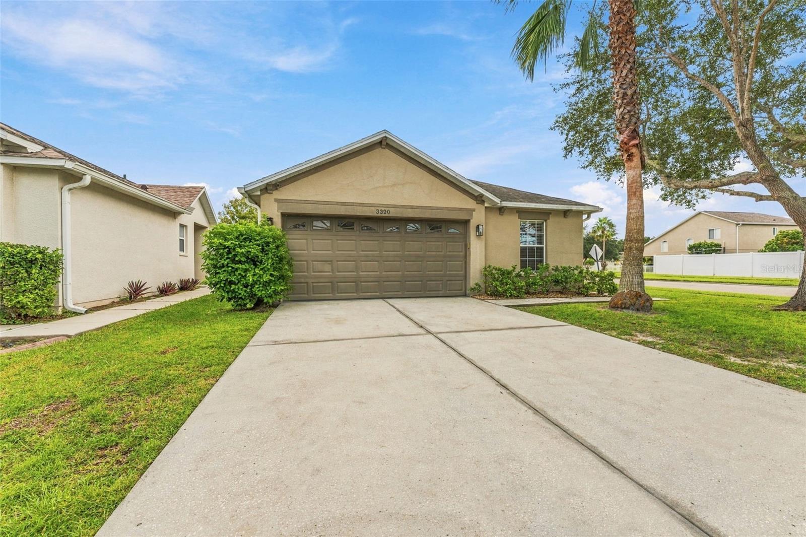 3320 Cardinal Feather Dr, Land O Lakes, FL 34638 photo