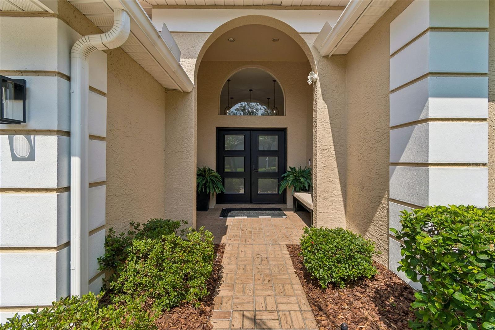 17503 Edinburgh Dr, Tampa, FL 33647 photo