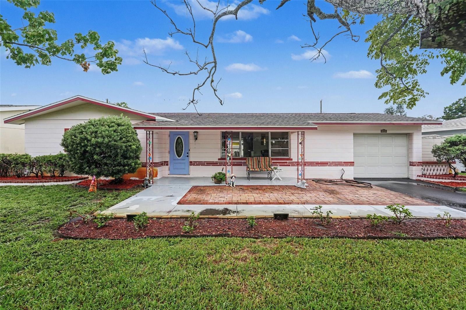 6026 44 Ave, Kenneth City, FL 33709 photo