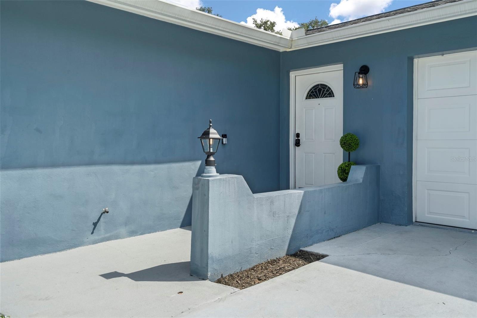 6917 Dunnett Ave, Saint Petersburg, FL 33709 photo