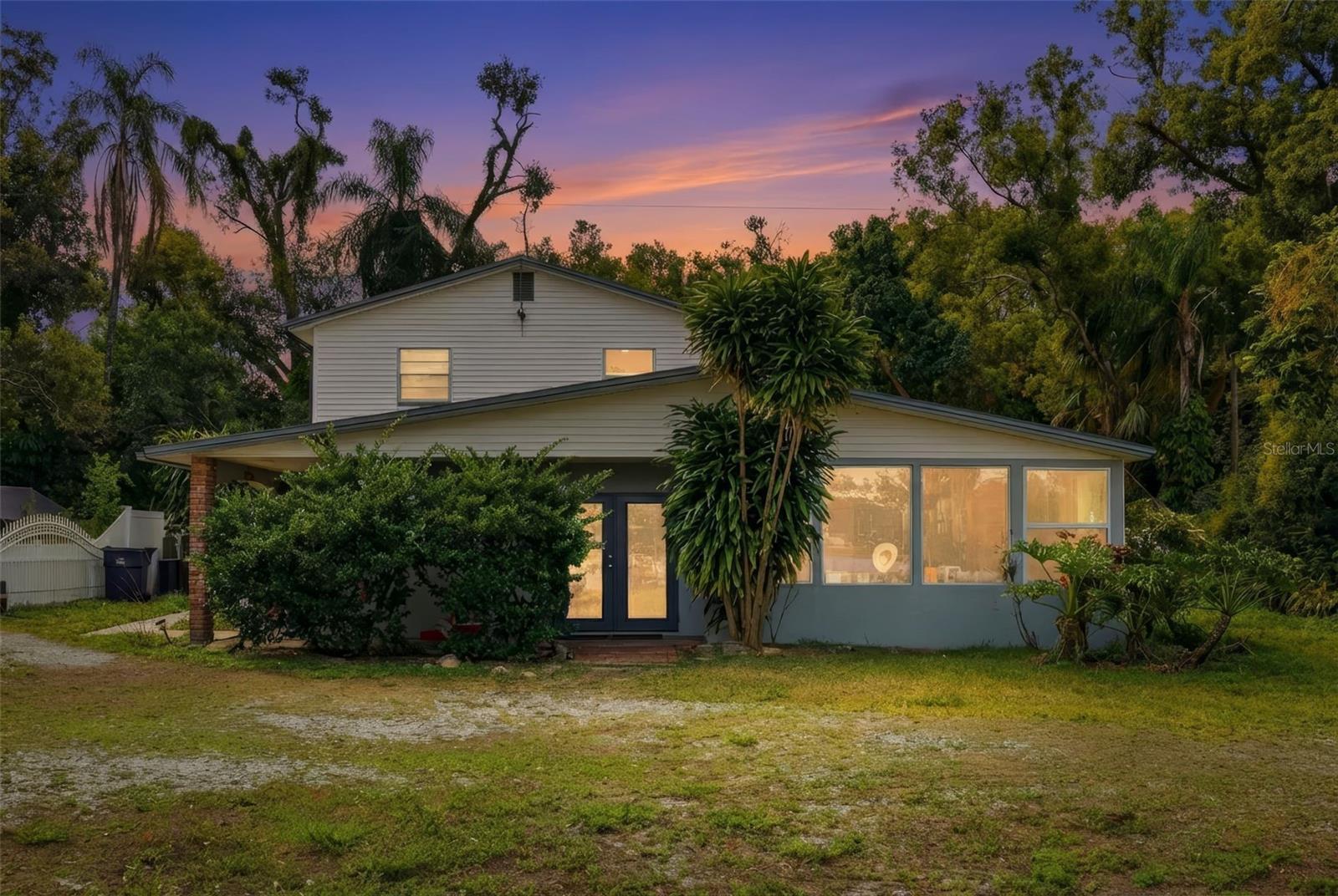 2814 W Humphrey St, Tampa, FL 33614 photo