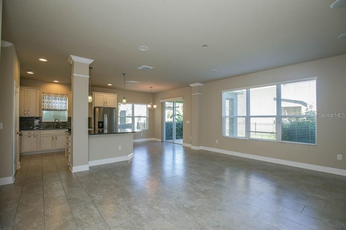 14304 Parkside Ridge Way, Lithia, FL 33547 photo